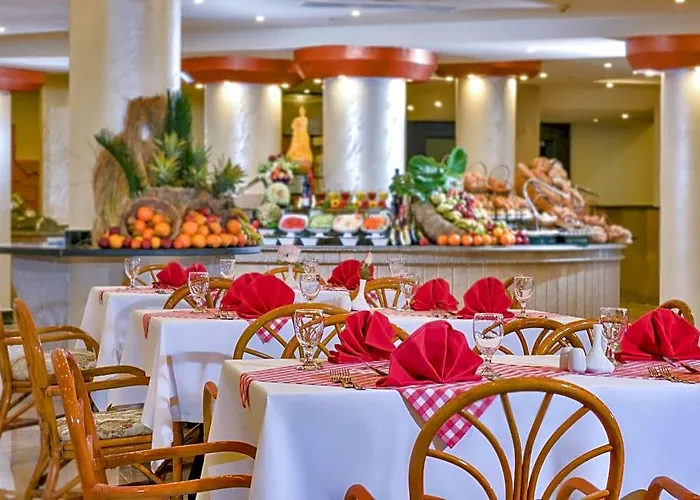 Üdülőközpont Hotelux Marina 4*