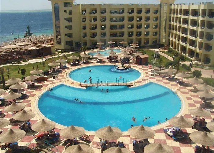 Hotelux Marina 4*