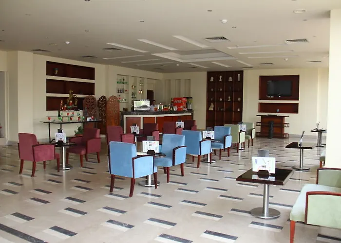 Üdülőközpont Hotelux Marina 4*